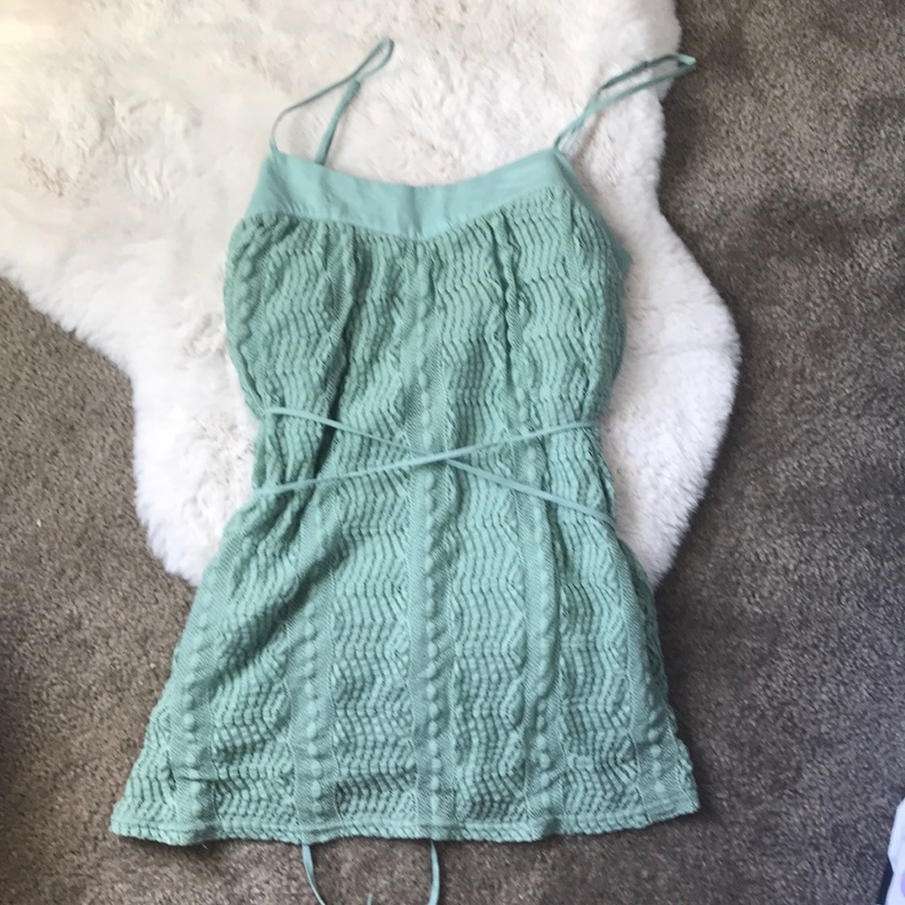 Mind green tunic tank.